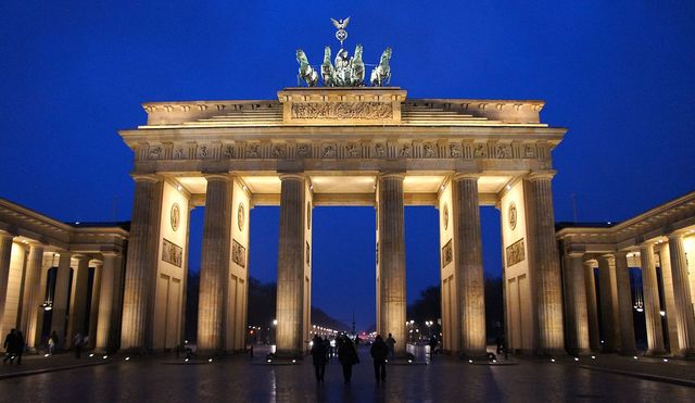 Klasycyzm  Brama Brandemburska Barl Gotthard Laughans