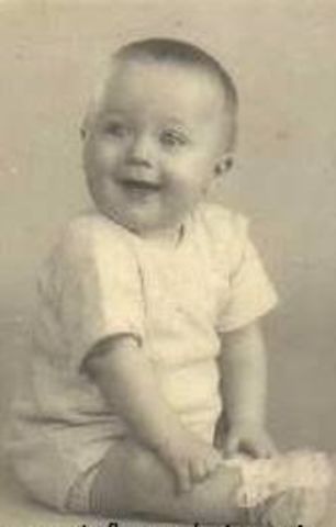 "Ringo Starr" is born