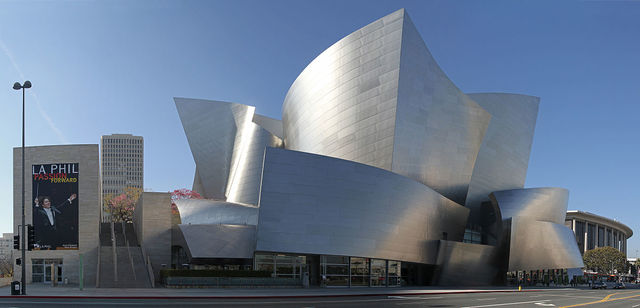 Architektura XXw Walt Disney Concert Hall w Los Angeles Frank Gehry