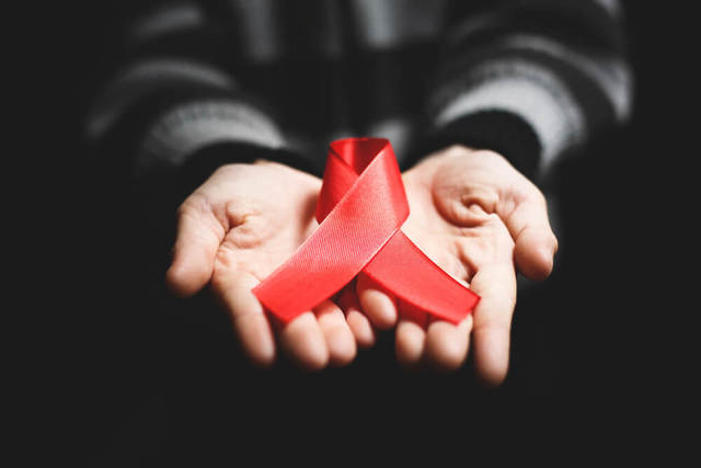 La teoría con más apoyo planteaba que el sida era una enfermedad básicamente epidemiológica.