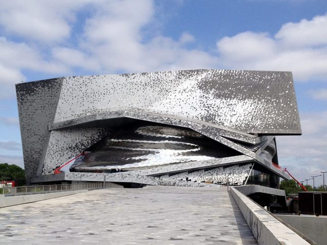 Architektura XXw Filcharmonia w Paryżu Jean Nouvel