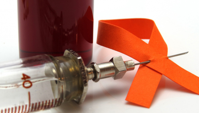 Apareció otra posible cura al aplicarle un tratamiento nuevo a un paciente británico, ya que al realizarle exámenes de sangre, no se encontró rastro alguno del virus presente en él.