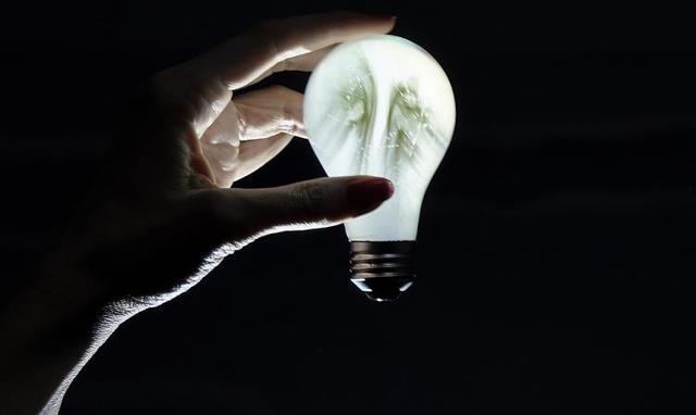 La bombilla eléctrica