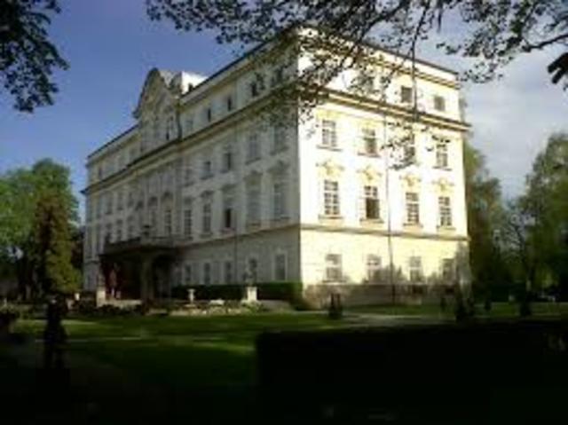 Mary Ellen Richmond (1861 -1928).