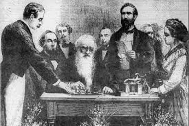 Samuel Morse inventa el código Morse y el telégrafo