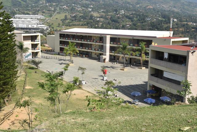 Traslado de las antiguas sedes a las modernas instalaciones de la Ciudadela Educativa, Cultural y Ambiental “La Vida”