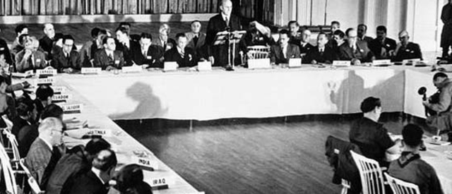 Guerra de Vietnam- Conferencia de Genova