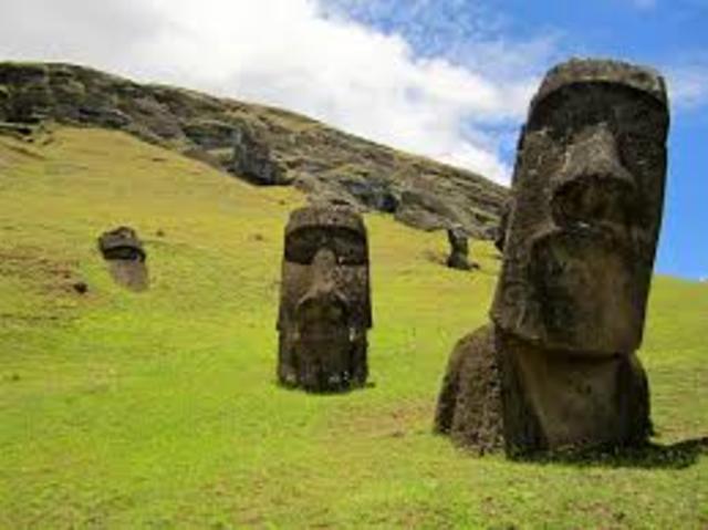 Polynesians settle Easter Island