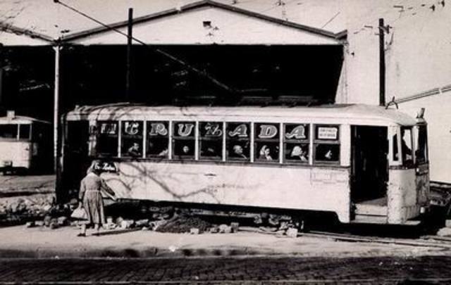Inauguración de la primera línea de tranvías