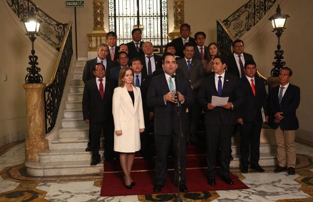 AUMENTO DE DOCENTES- 1986