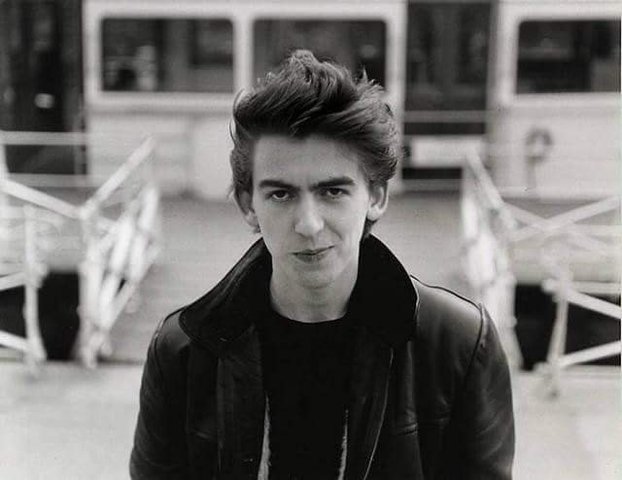Conoce a George Harrison