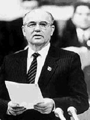 MIJAIL GORVACHOV SE VUELVE LIDER DE LA URSS