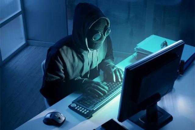 Habrían robado millones de dólares de pagos por internet