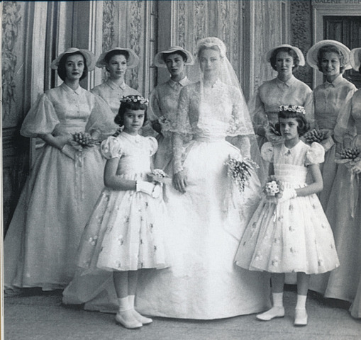 ELEGANCIA ICONICA (1950S)