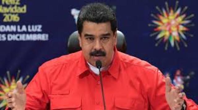 El presidente Maduro disuelve el parlamento