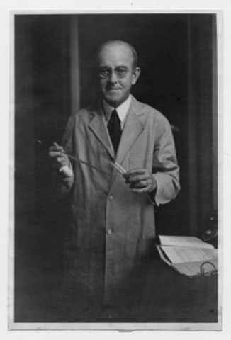 Avery, MacLoed, & McCarty determine DNA carries genetic code