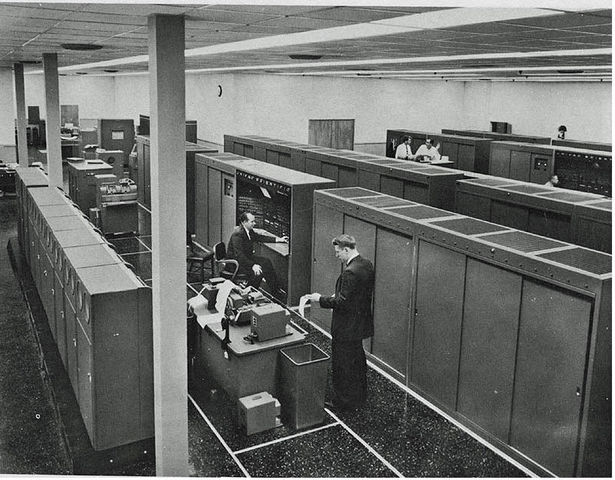 Creación de UNIVAC