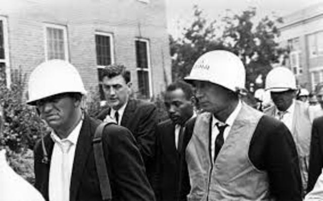 Kennedy sends in Federal Troops