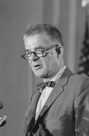 Nixon fires prosecutor