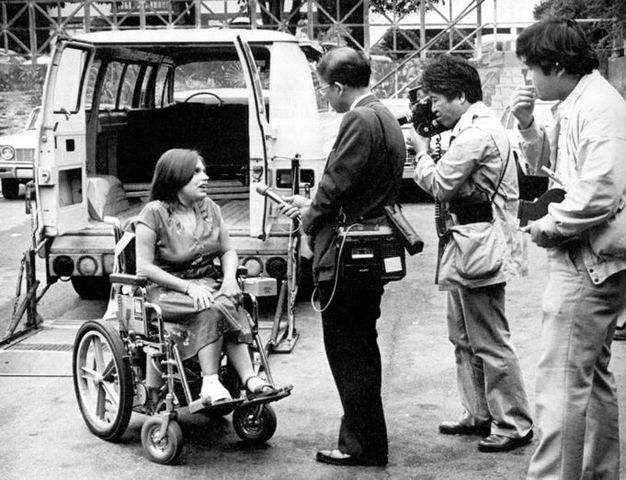 Here Judy Huemann speaks with reporters about the newly authorized Rehabilitation Act in 1973. https://s3.amazonaws.com/s3.timetoast.com/public/uploads/photos/12009374/08ae38c3364f513936da5f74cb4e06ec_1__tiny_landscape.jpg?1525734875