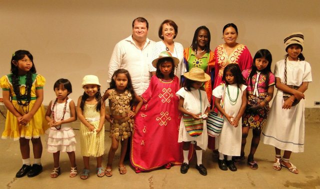 El MEN legaliza los programas de Etnoeducación