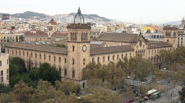 Càtedra de llengua catalana de la Universitat de Barcelona.
