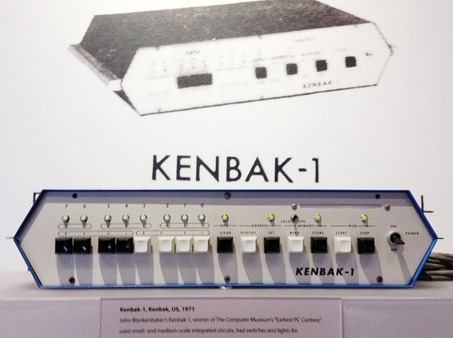 Kenbak-1 Primer computador personal.