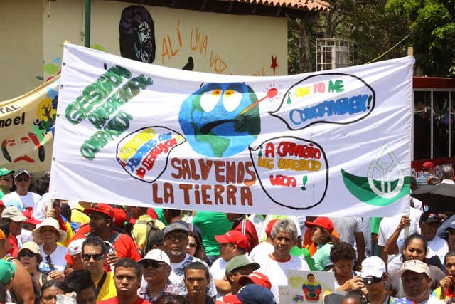 Comenzaron los movimientos ecologistas gracias a este movimiento empezó a mejorar la conciencia publica y las ciencias del medio ambiente