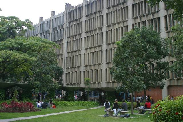 Universidad Católica Andres Bello