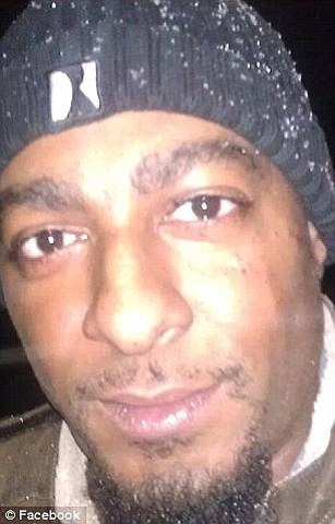 Jay has his first interview. He tells them about Adnan killing Hae