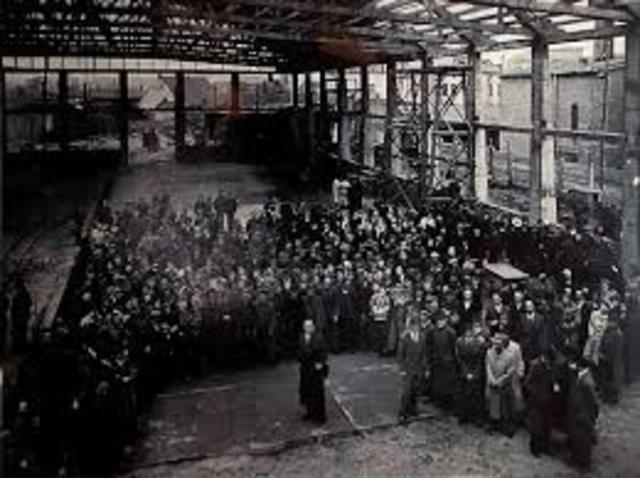 Schindler creates a Jews list