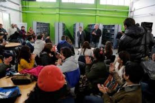 Biblioteca Universidad Nacional de Hurlingham