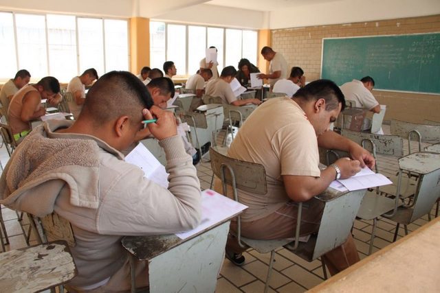 SERVICIOS PARA LOS REOS