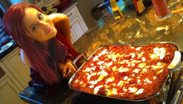 ARIANA GRANDE ES VEGANA