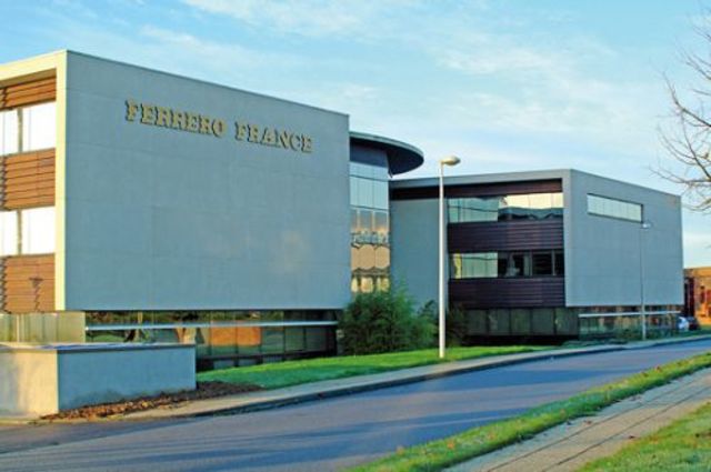 "Dulcea" (poi "Ferrero France") a Villers Ecalles, Francia