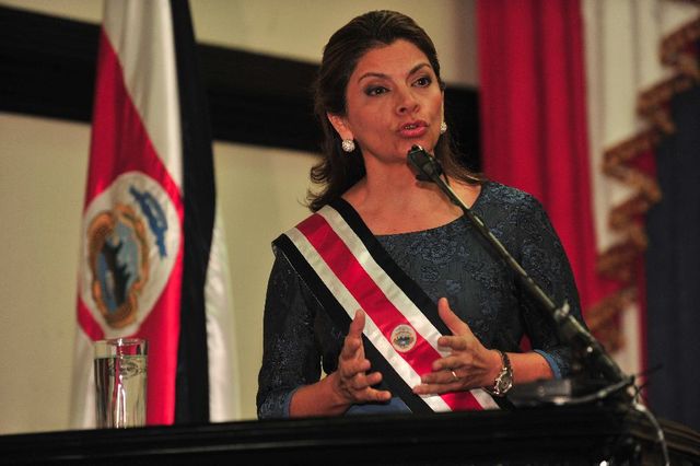 Primer mujer electa como presidenta de la República