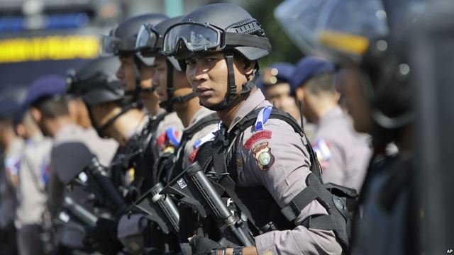 Despite threats of terrorist attacks.