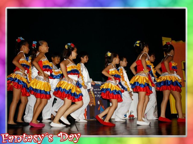 Bailando salsa (unicornia mayor)