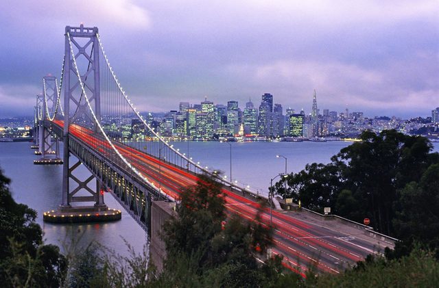 Día que se mudo el cantante Carlos vives