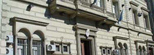 Sandra Siemens estudio en la  Universidad de Buenos Aires.