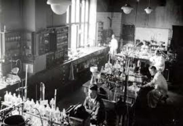 La palabra Ciencia se inventó durante la tercera reunión anual de la Asociación Británica para el Avance de la Ciencia