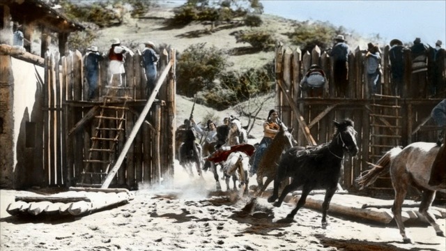 dirige un ataque a las caravanas dirigidas a la meca.