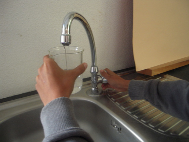 Medição de 100ml de água