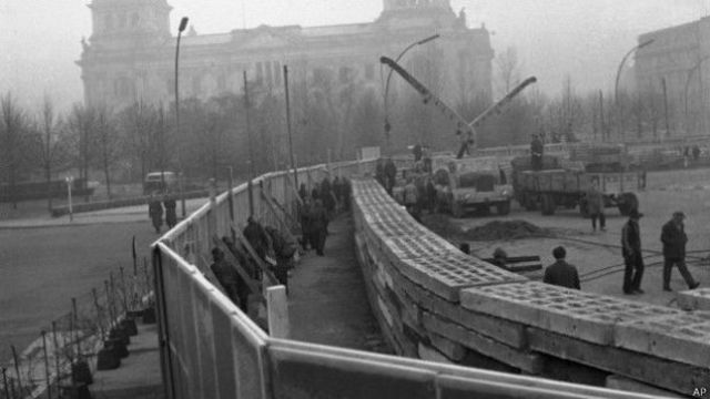 Reparación y deudas de la guerra.