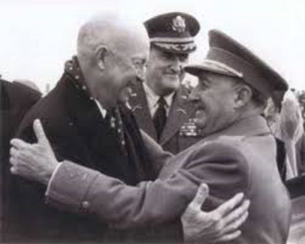 Eisenhower visita España y consolida el franquismo