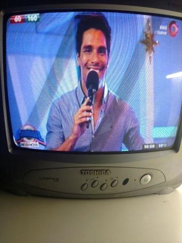 Primer televisor Color familiar. Egrese de mi Escuela Secundaria.