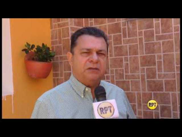 Carlos Morón cuello