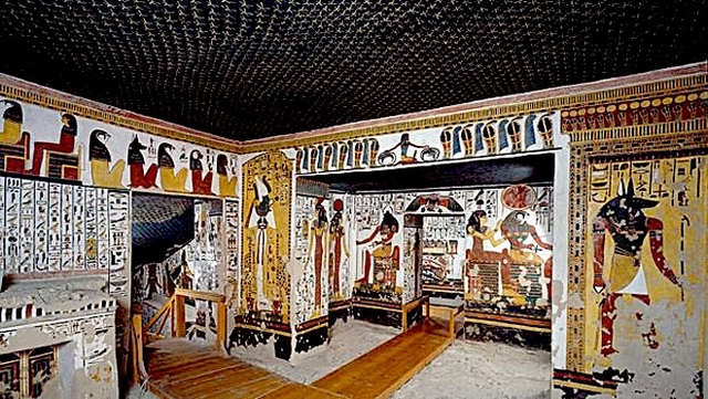 Inici de construcció del temple d'Abu Simbel, de la tumba de Nefetari,i de la seva propia tumba.