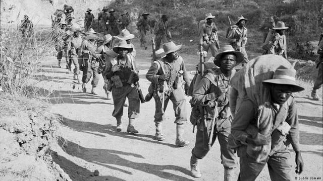 A guerra colonial estende-se a Moçambique.
