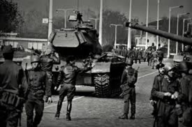 Movimento de capitães discute pela primeira vez a hipótese de um golpe de Estado para derrubar o Regime